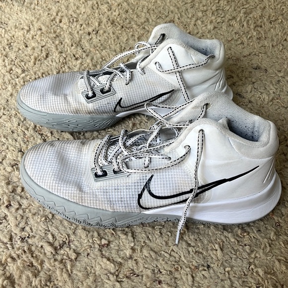 Nike Shoes Nike Kyrie Irving Flytrap 4 Basketball Shoes Mens 85